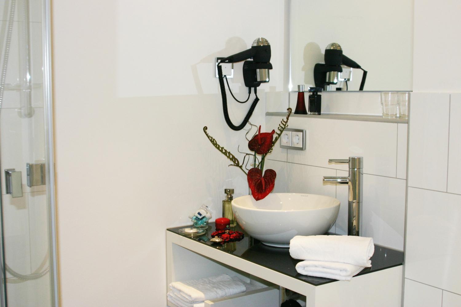 Hotel Zur Promenade Donauwoerth Ngoại thất bức ảnh