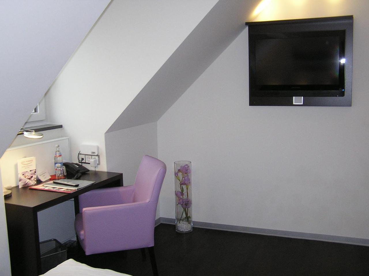 Hotel Zur Promenade Donauwoerth Ngoại thất bức ảnh