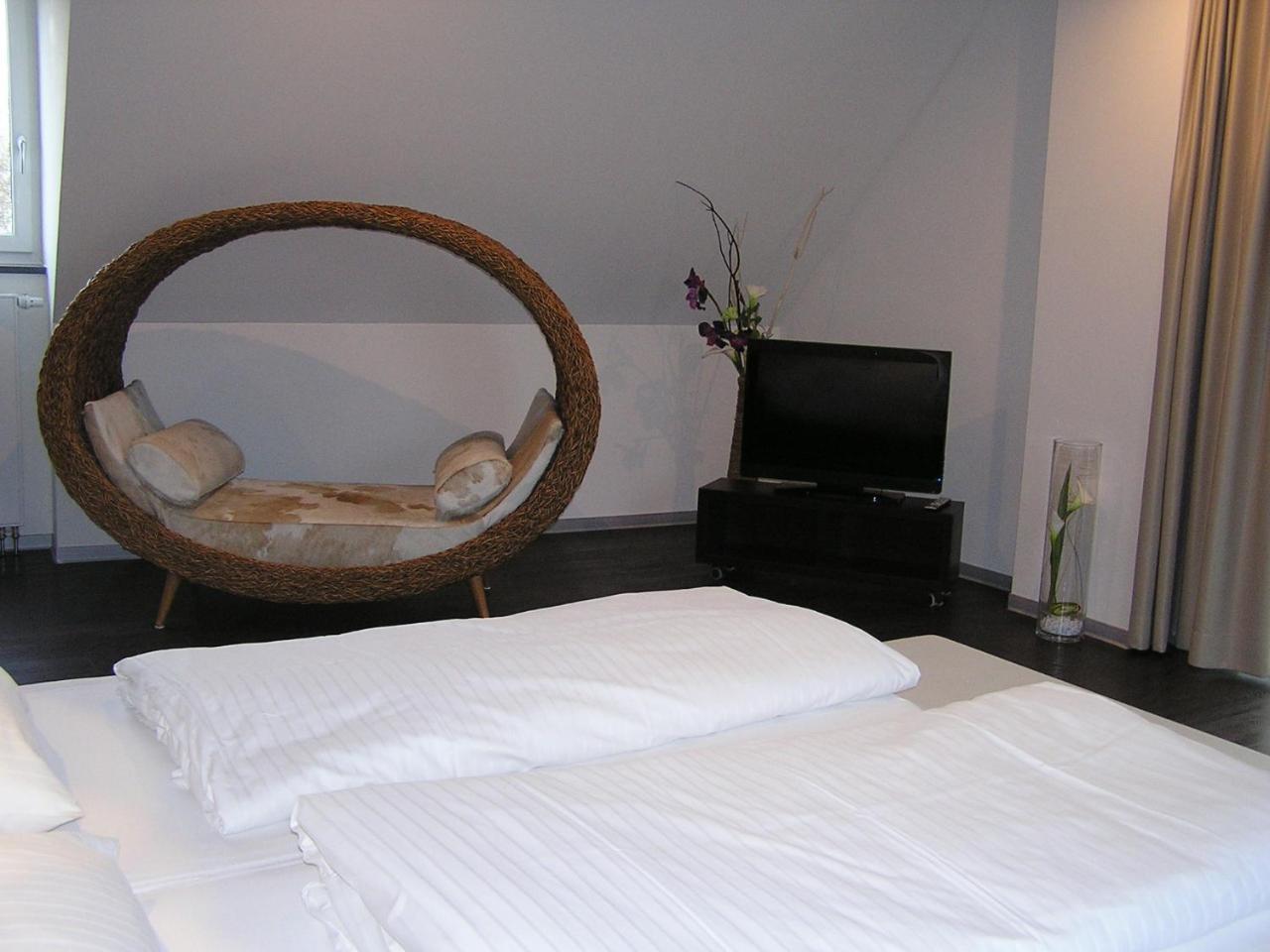 Hotel Zur Promenade Donauwoerth Ngoại thất bức ảnh